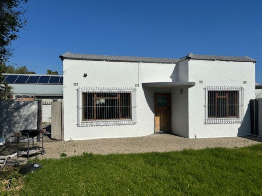 2 Bedroom Property for Sale in Somerset West Western Cape